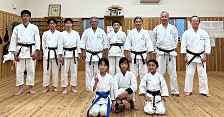 松濤會本部松濤館瀧田館長以下3名土佐支部本部道場悠遊館に来館